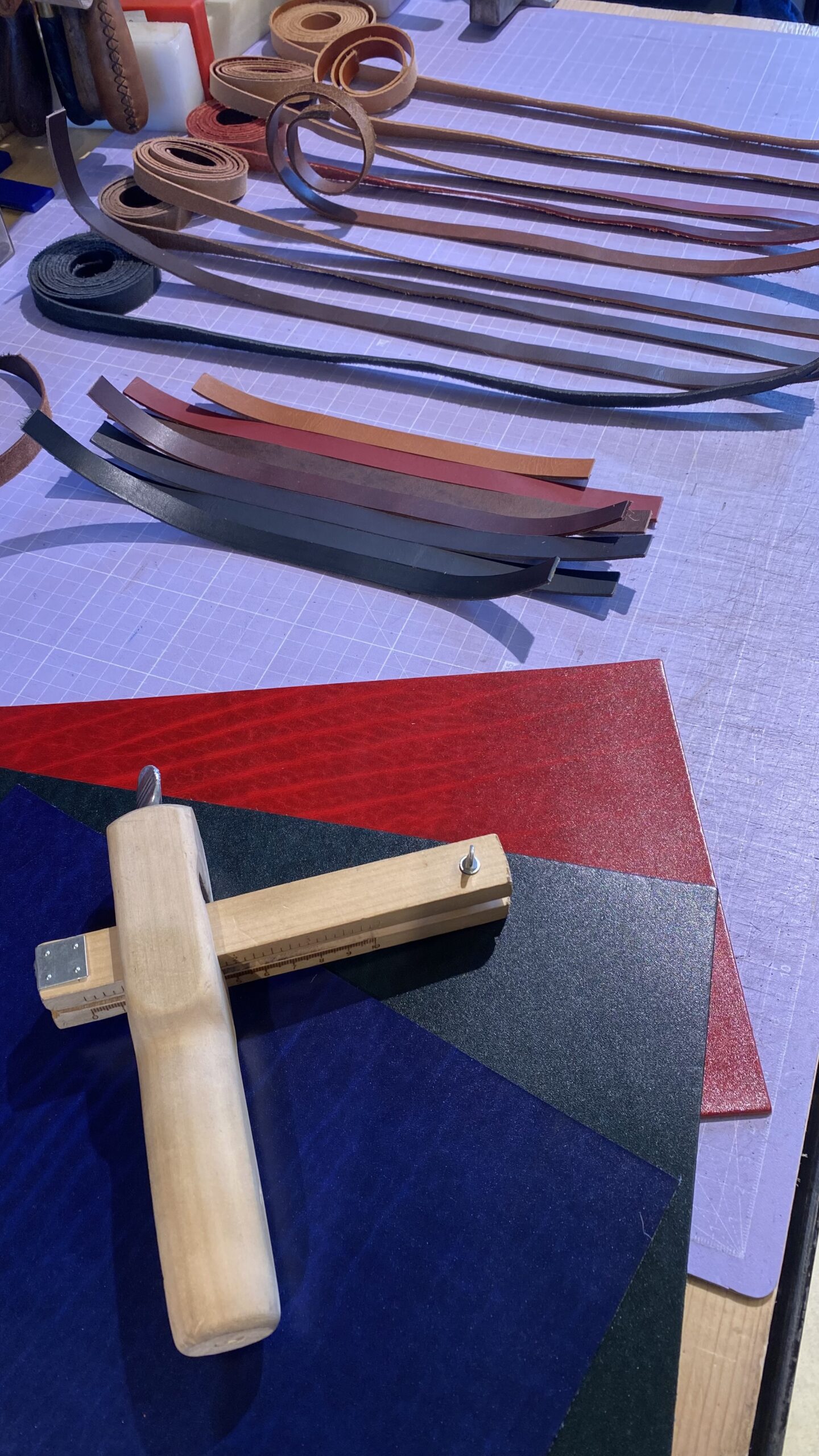 Atelier bracelet en cuir 24/06/2026 18h30 - Initiation – Image 9